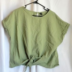 Green Tie-front crop top plus size
